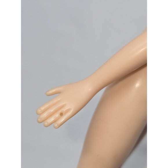 Bratz Princess Jade Doll Rare- Mark On Hand- See Description - Picture 14 of 16